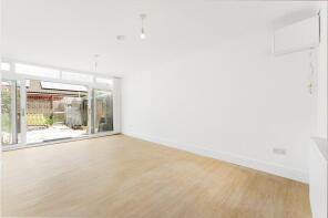12, Inglesham Walk, Hackney, London E9 5JS
