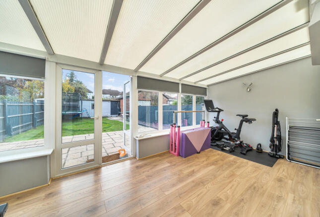 1374054-14-6900f3...