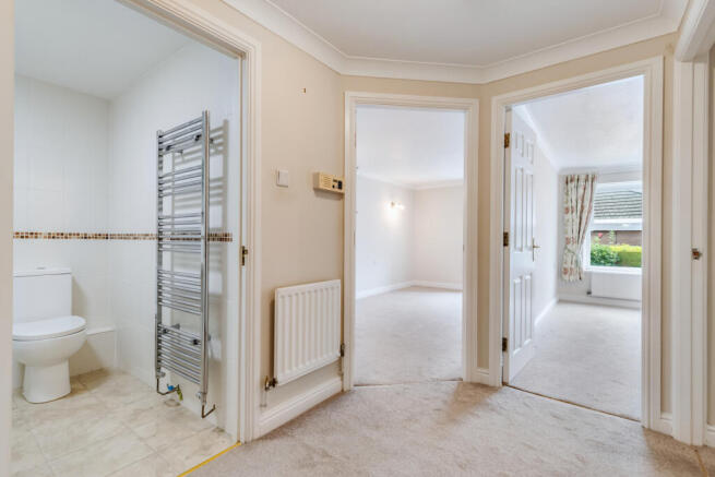 2 bed Retirement Property for sale Image 10