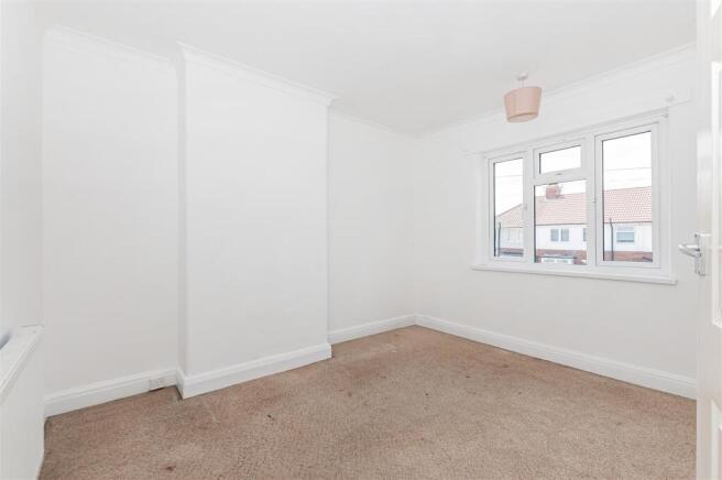 4 bed Semi-Detached for sale Image 9