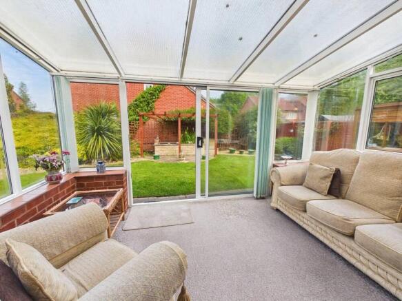 Hoskyns Avenue, Worcester, Worcestershire, WR4 photo 4