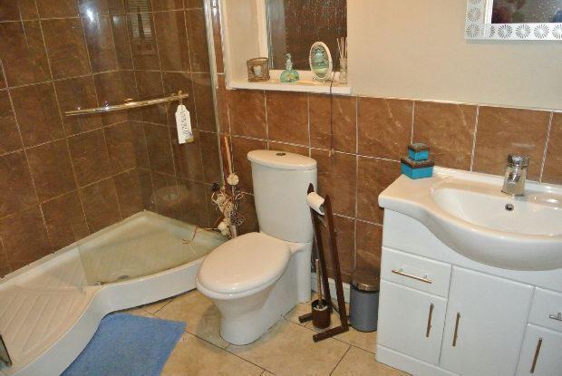 Shower Room & Wc