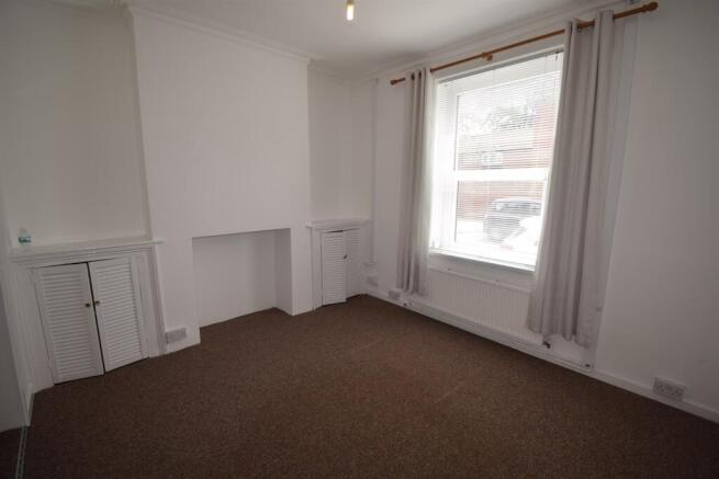 Living+Room+Front+