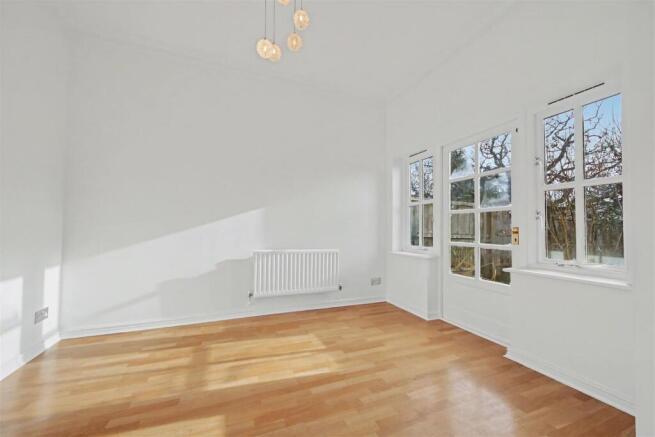 Dining Room.jpg