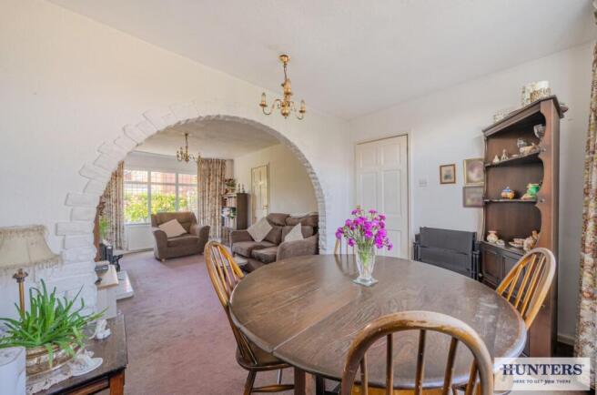 3 bed Semi-Detached for sale Image 4
