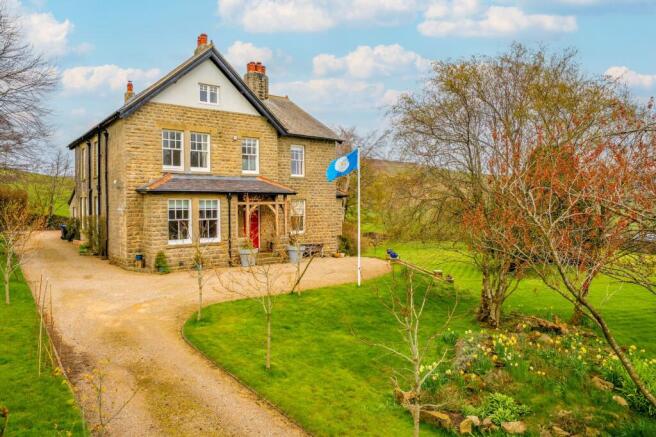 8 bed Detached for sale Image 5