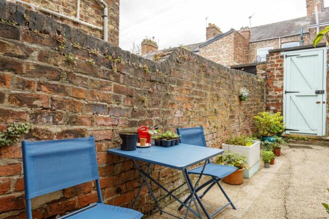 54_Russell_Street_3.jpg
