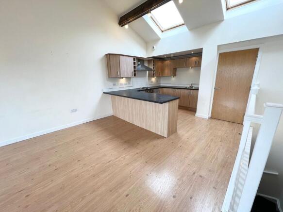 2 bed Apartment for sale Image 9
