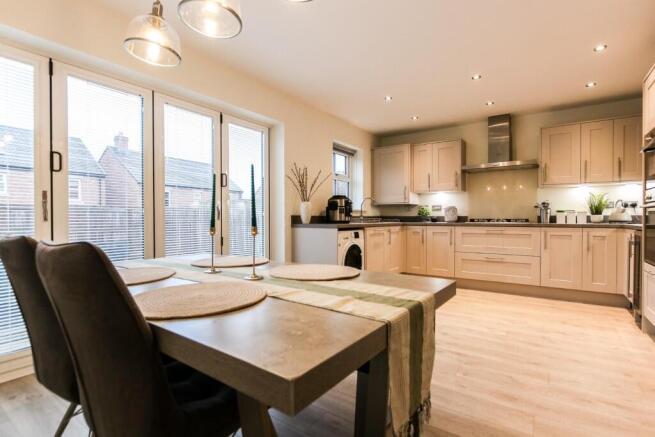 Kitchen / Dining