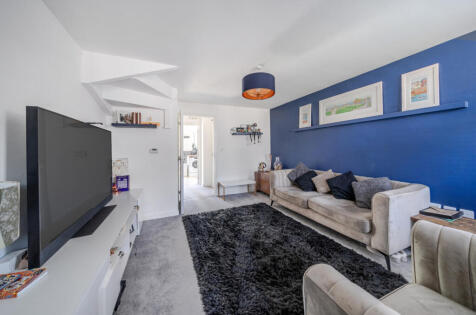 Bello Abbey Way, Alton, Hampshire, GU34