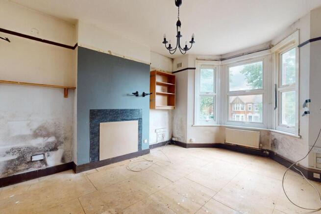 Flat 2, 8-10 Uxbridge Road, Hanwell, London, W7 3PP