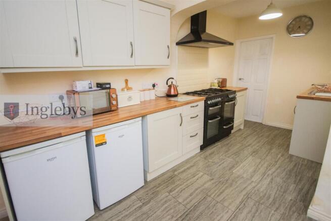 3 bed House for sale Image 6