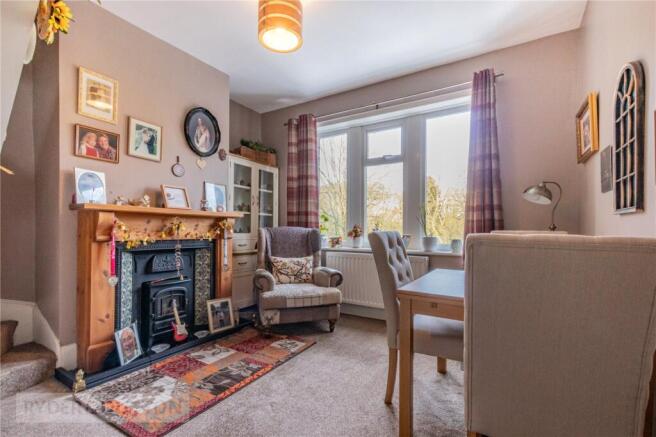 2 bed Bungalow for sale Image 6