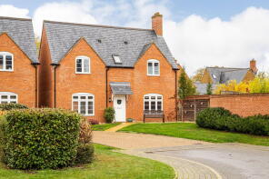 10, Stirling Close, Kings Sutton OX17 3FU