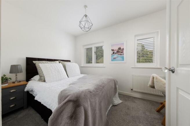 Tredington5 bed2.jpg