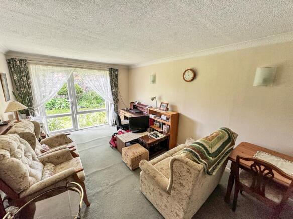 Lounge / Dining Room