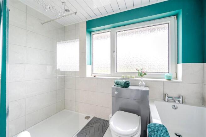 4 bed Detached for sale Image 4