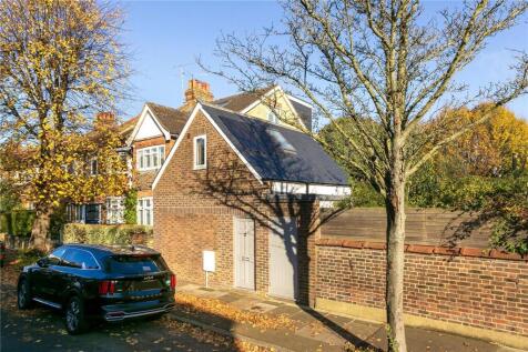 Observatory Road, East Sheen, SW14
