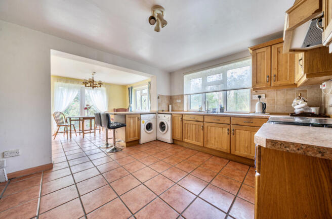 1434315-8-69ce723...