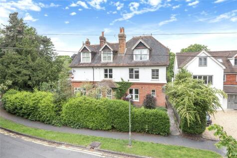 Poplar Road, Shalford, Guildford, Surrey, GU4