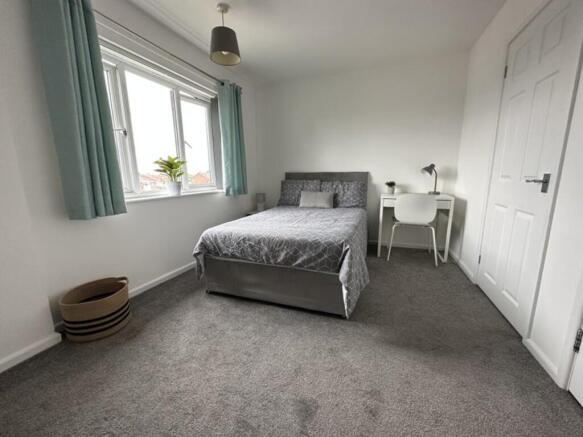 6 Trelawny bed 2