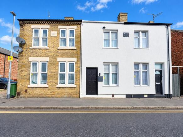 2-bed house on Cavendish Street, Peterborough, PE1, £215,000