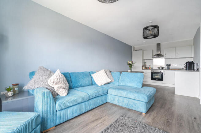 1331281-8-68876f4...