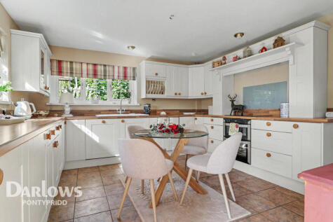 Heol-Y-Mynach, Pontypridd