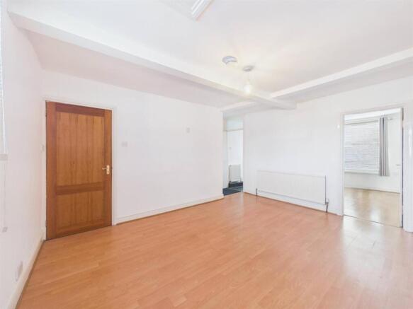 Freehold mixed use investment  (6).jpg