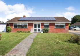 2, Fox Field, Lymington SO41 0LR