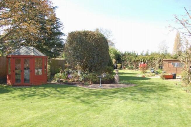Extensive Rear Garden Image 2