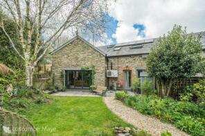 Hunter, Fallapit Cottages, Road To Fallipit Barton, Totnes TQ9 7QS