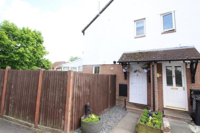 44 Latimer Dr11.JPG