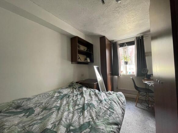 5 bed Terraced to rent Image 11