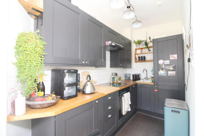 Wellington Court, Hove photo 4