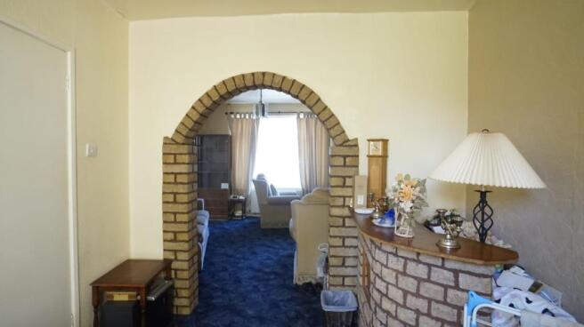 Lounge/Dining Room