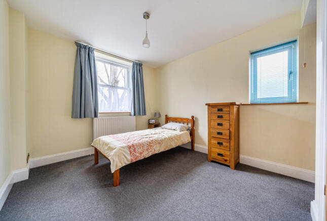 1424371-12-69aad1...