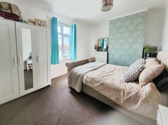 3 bed Terraced for sale Image 4