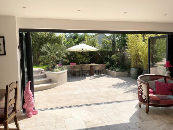 Family Area to Garden