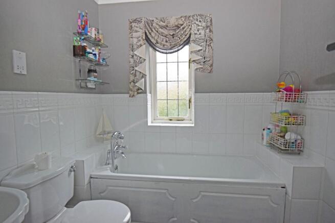 11 Lord Austin Drive, bathroom.jpg