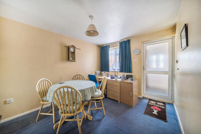 1358642-4-68d271d...