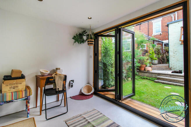 Cabin with bi folding doors