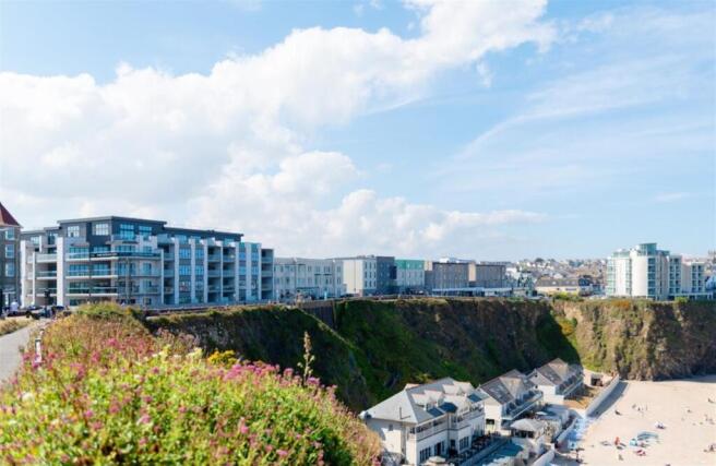 Cliff Edge Apartments