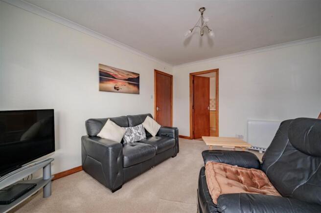 14 Laidon terrace Dundee-10.JPG