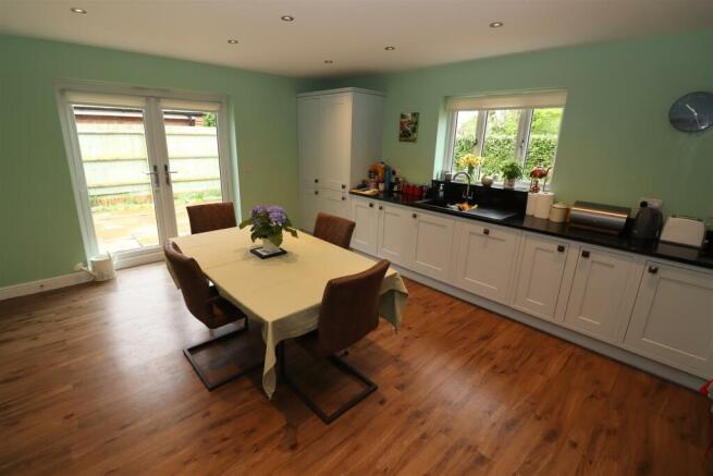 Kitchen / Dining Room