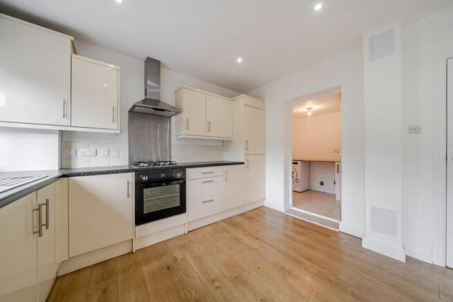 Walden Avenue, Chislehurst photo 4