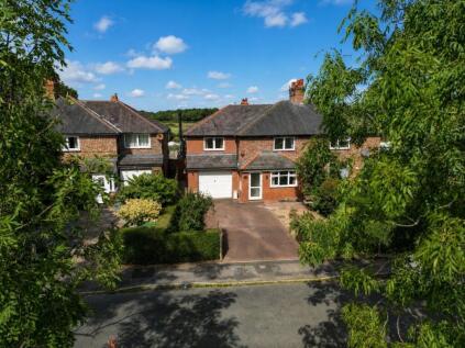 Park Road, Lymm WA13 0RU