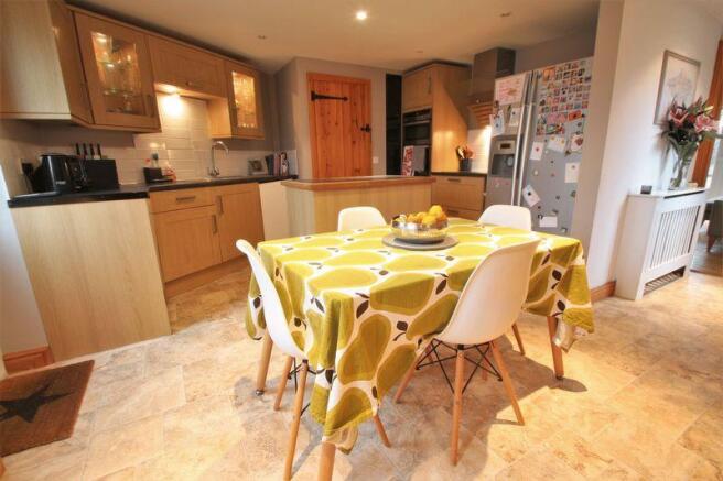Kitchen/dining...