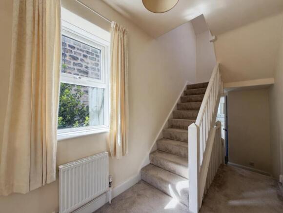 4 bed Semi-Detached for sale Image 11
