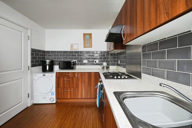 Gressingham Close, Forest Town, Mansfield, Nottinghamshire, NG19 photo 3